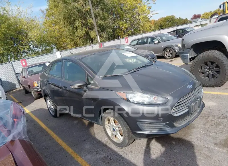 2017 Ford FIESTA фото