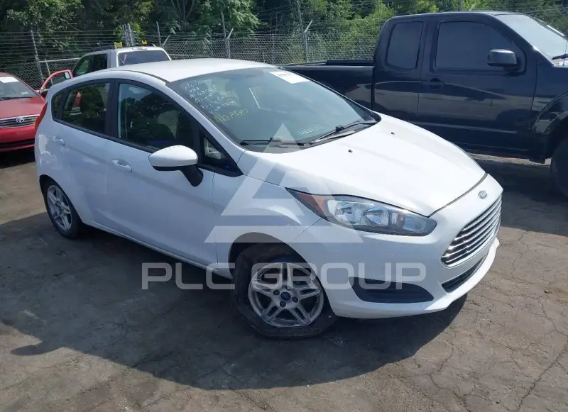 2017 Ford FIESTA фото