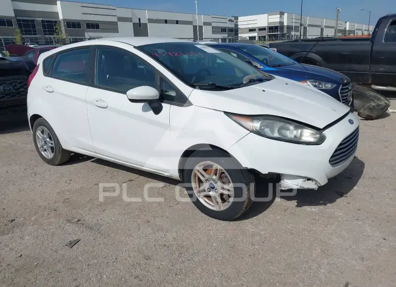 2017 Ford FIESTA фото