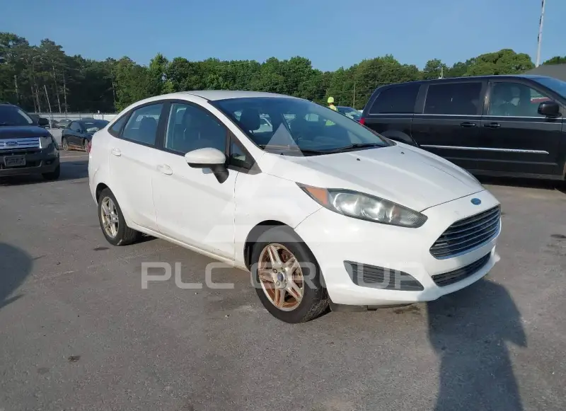 2017 Ford FIESTA фото