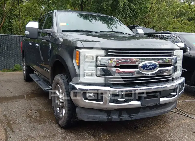 2017 Ford F-350 фото
