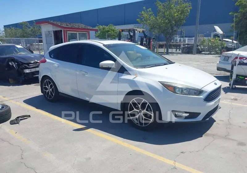 2017 Ford FOCUS фото