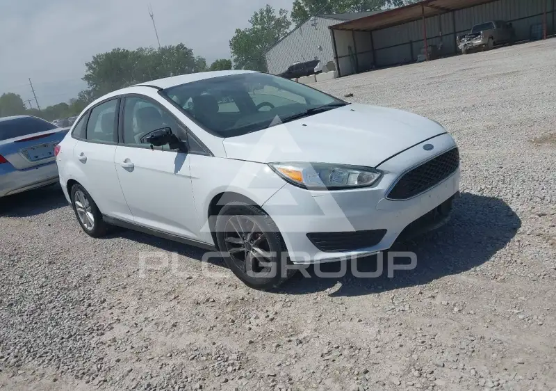2017 Ford FOCUS фото