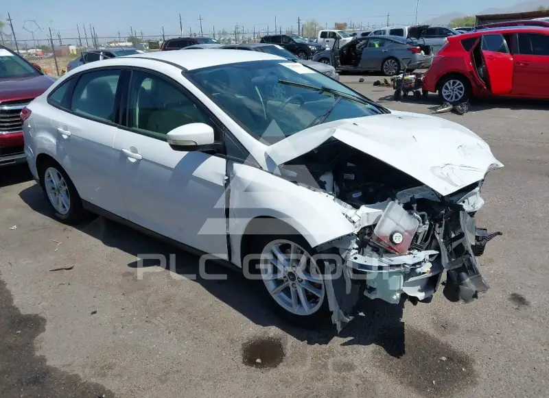 2017 Ford FOCUS фото