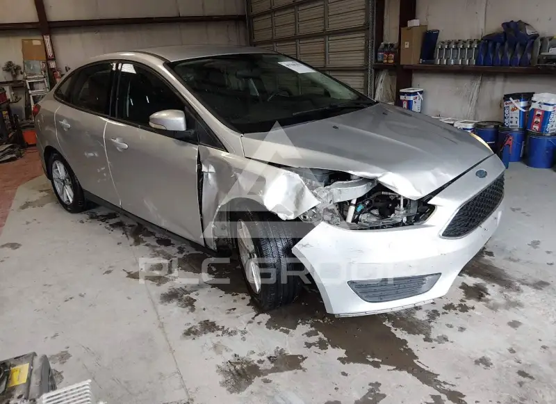 2017 Ford FOCUS photo