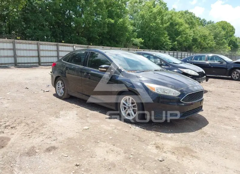 2017 Ford FOCUS photo