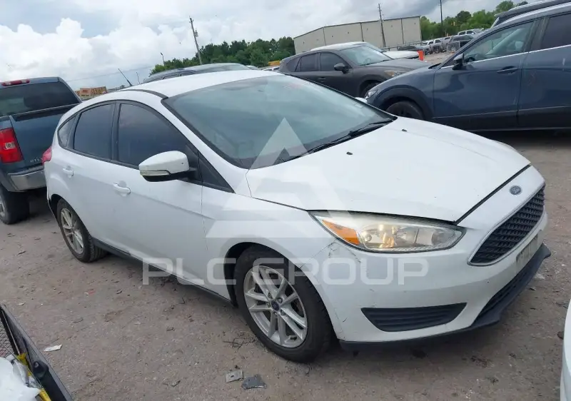 2017 Ford FOCUS photo