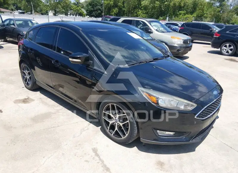 2017 Ford FOCUS photo