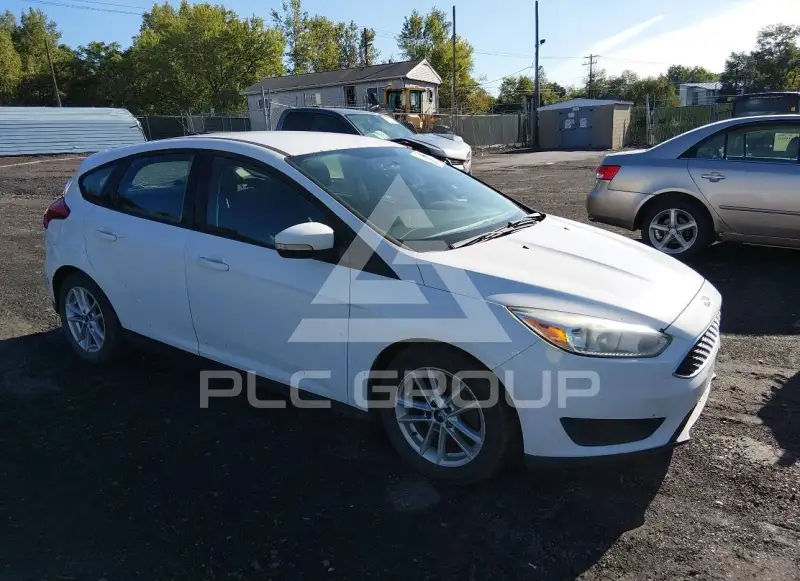 2017 Ford FOCUS photo