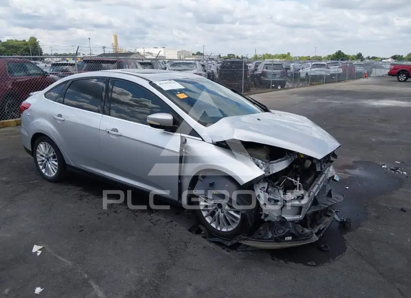 2017 Ford FOCUS photo