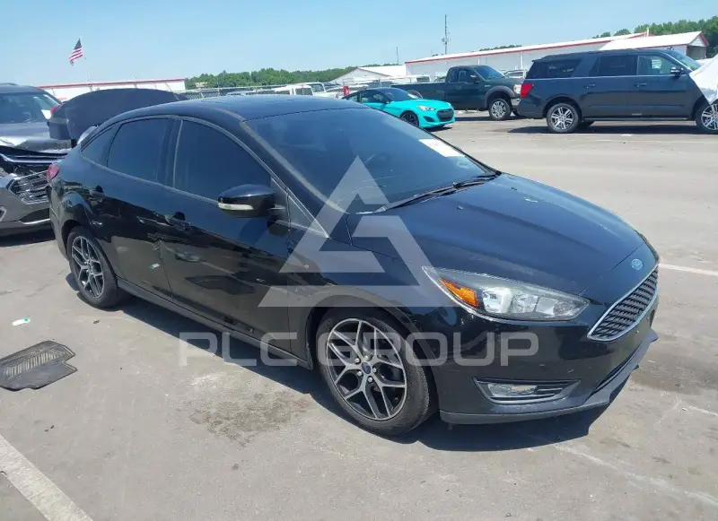 2017 Ford FOCUS фото