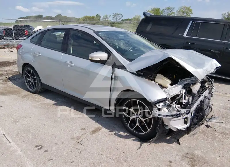 2017 Ford FOCUS фото
