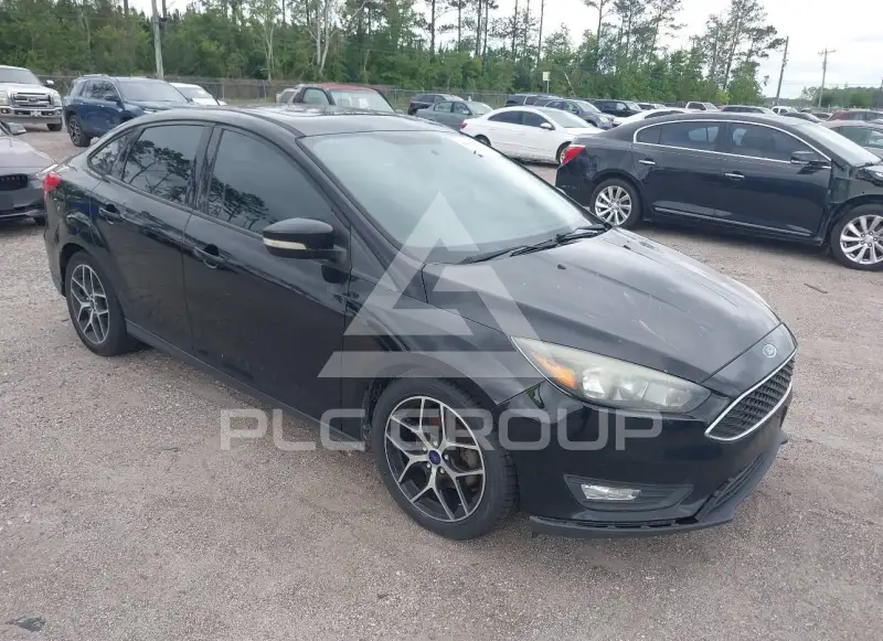 2017 Ford FOCUS photo