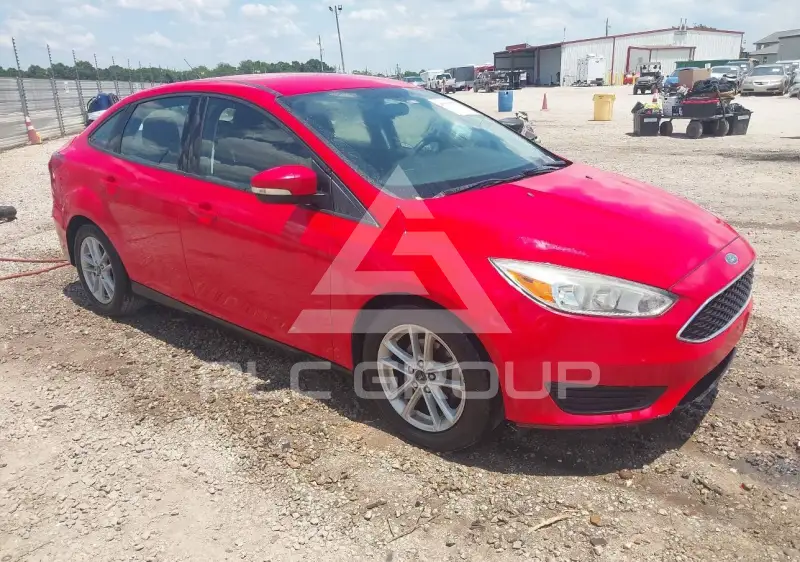 2017 Ford FOCUS photo
