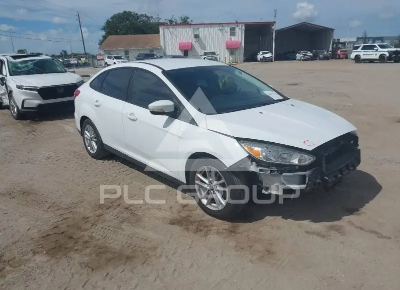 2017 Ford FOCUS фото