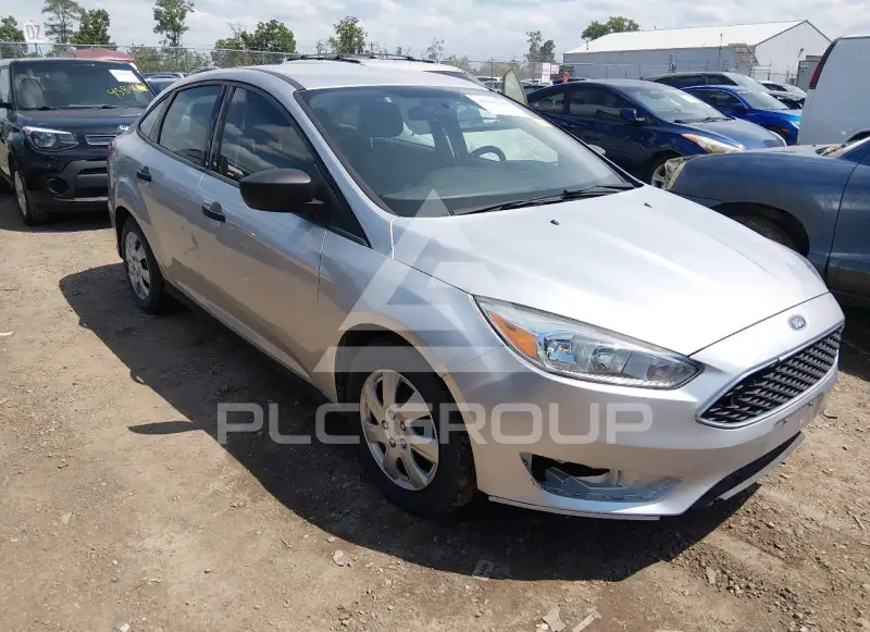 2017 Ford FOCUS photo
