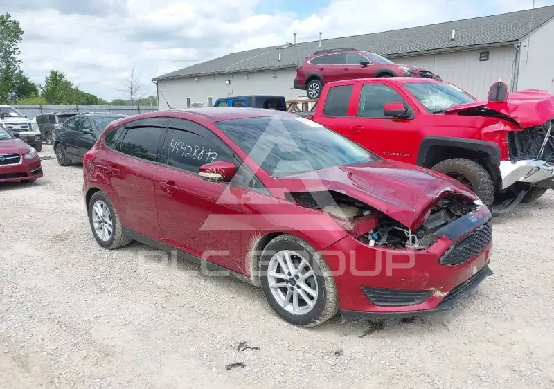 2017 Ford FOCUS фото