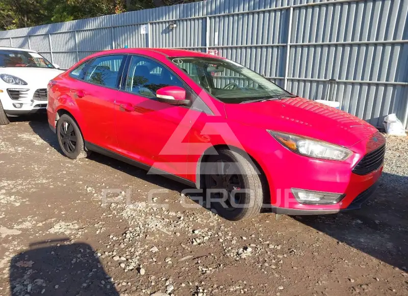 2017 Ford FOCUS photo
