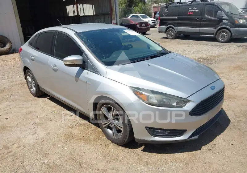 2017 Ford FOCUS фото