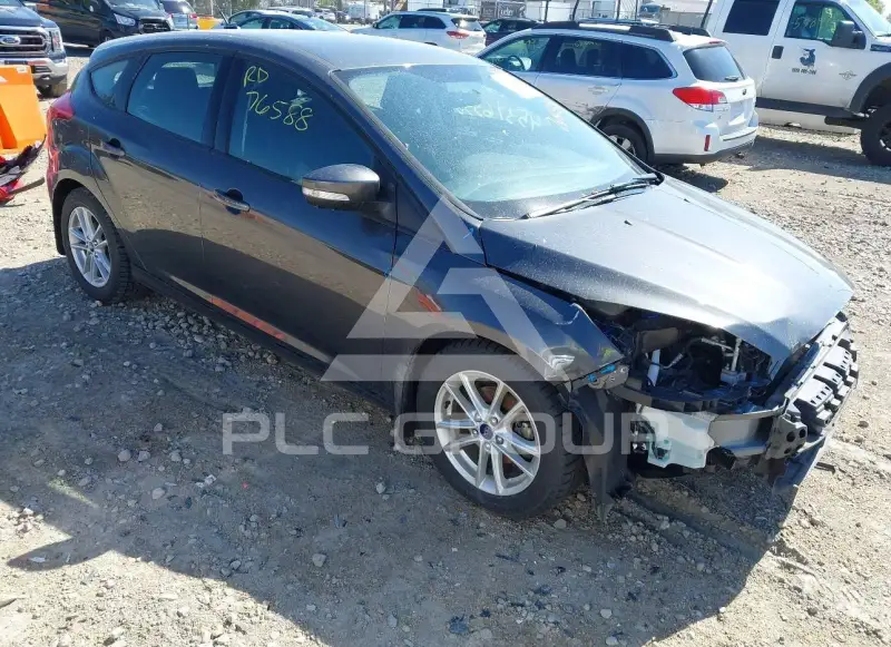 2017 Ford FOCUS photo