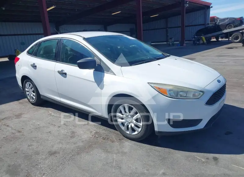 2017 Ford FOCUS photo