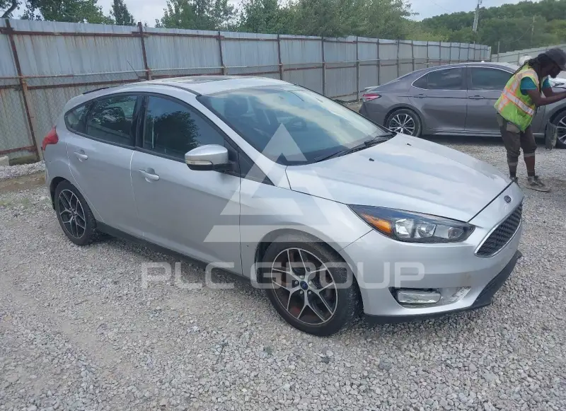 2017 Ford FOCUS фото