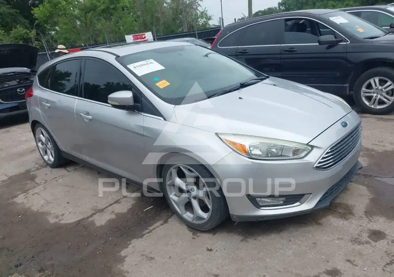2017 Ford FOCUS фото