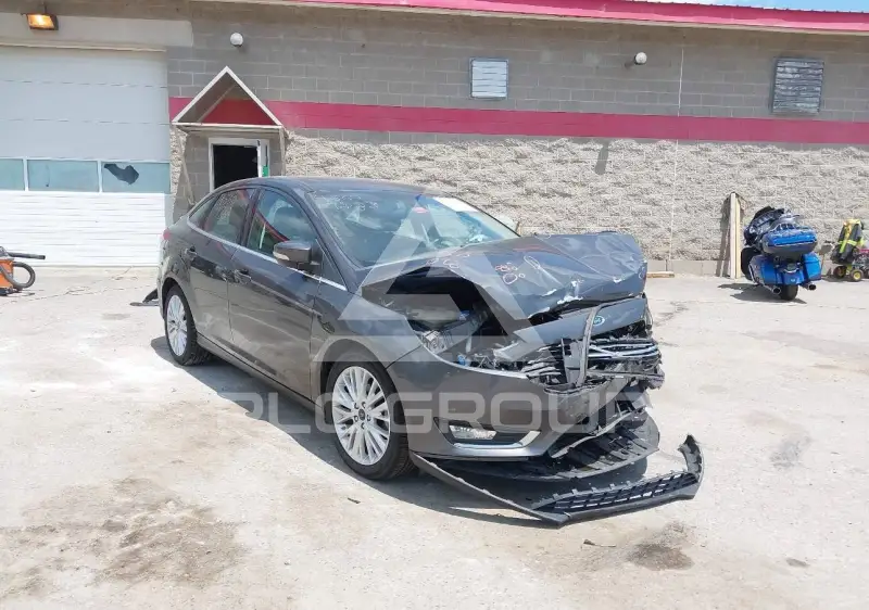 2017 Ford FOCUS фото