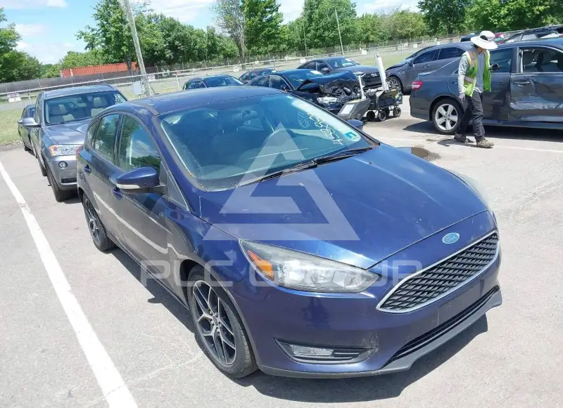 2017 Ford FOCUS photo