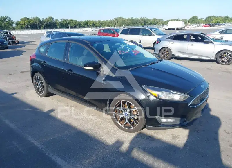 2017 Ford FOCUS photo