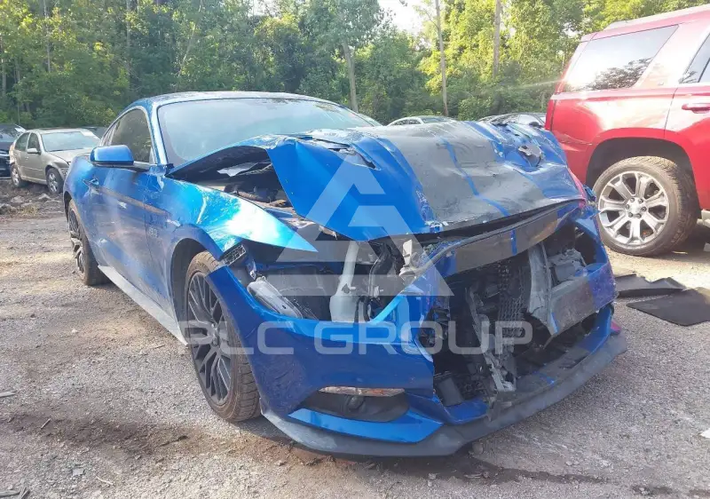 2017 Ford MUSTANG photo