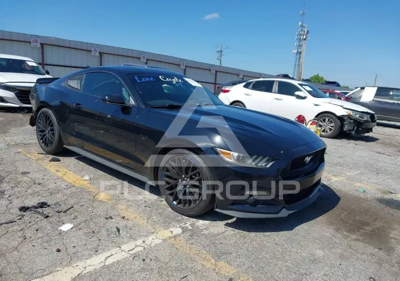 2017 Ford MUSTANG photo