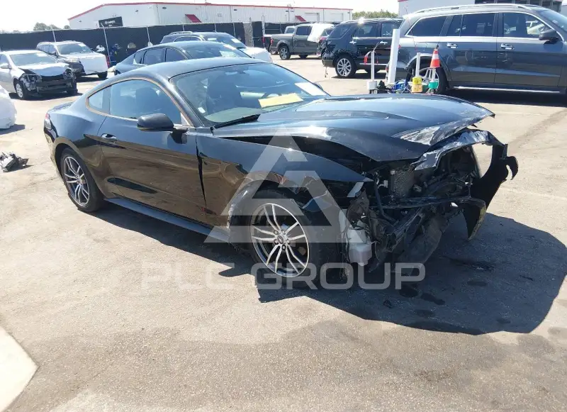2017 Ford MUSTANG фото
