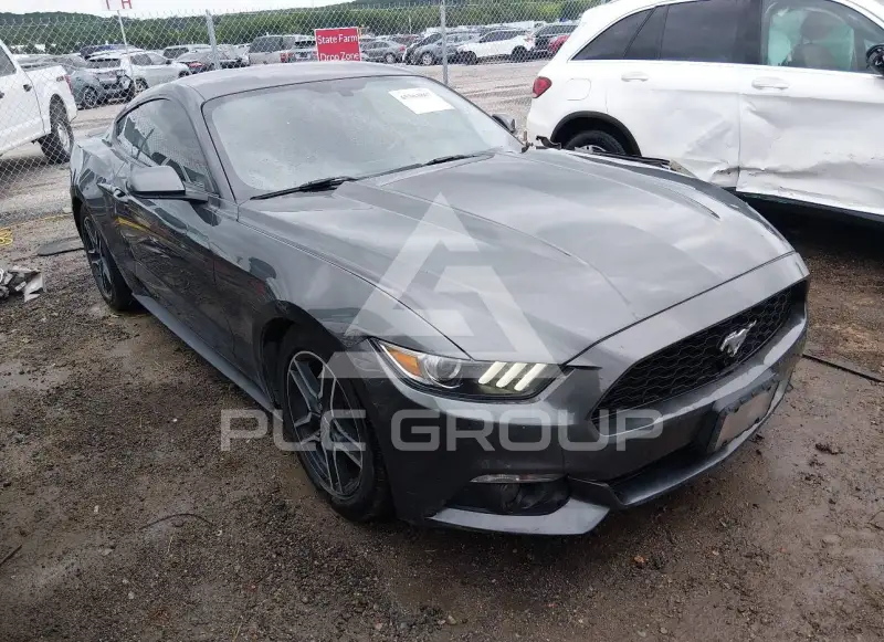 2017 Ford MUSTANG photo