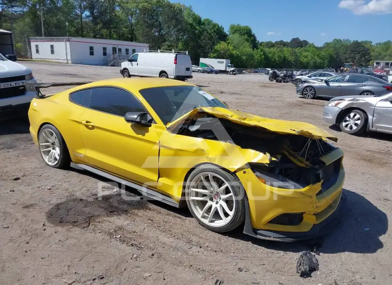 2017 Ford MUSTANG photo