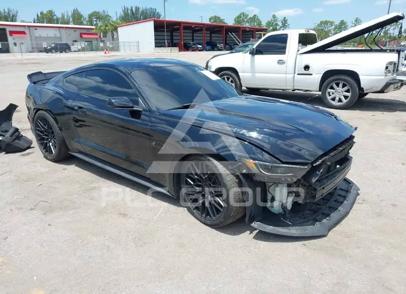 2017 Ford MUSTANG фото