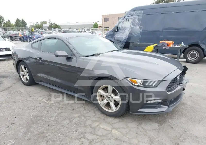 2017 Ford MUSTANG photo