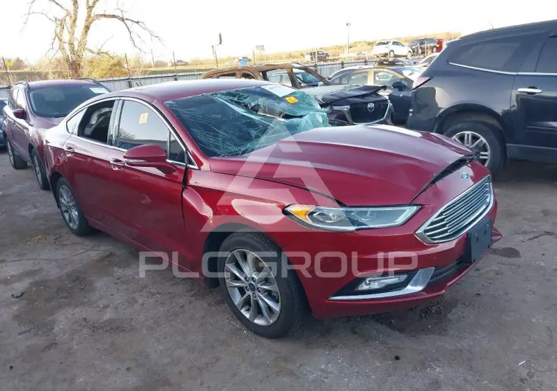 2017 Ford FUSION фото