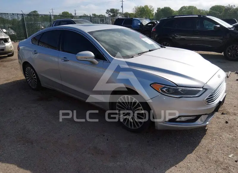 2017 Ford FUSION фото