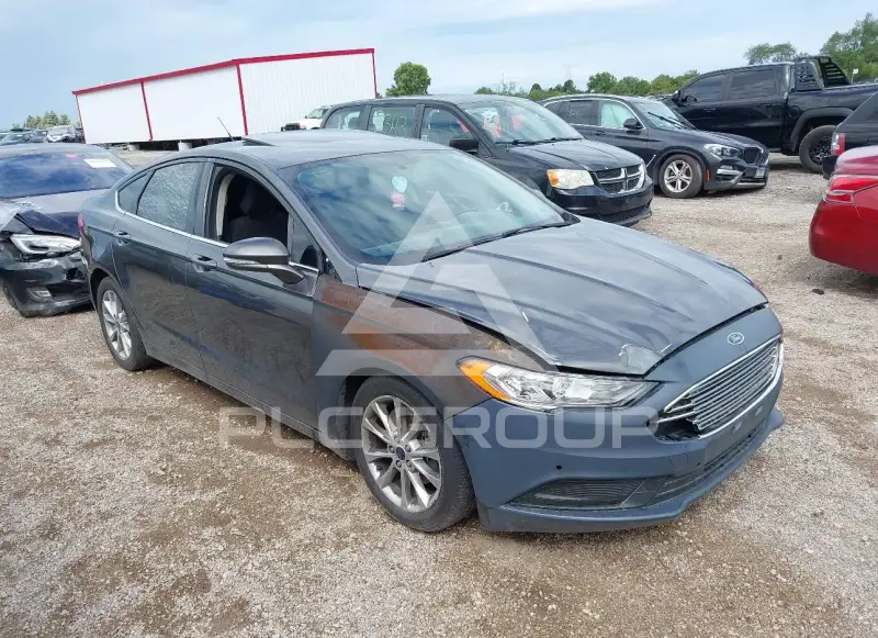 2017 Ford FUSION фото