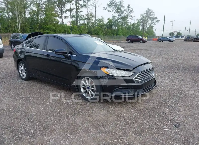2017 Ford FUSION фото