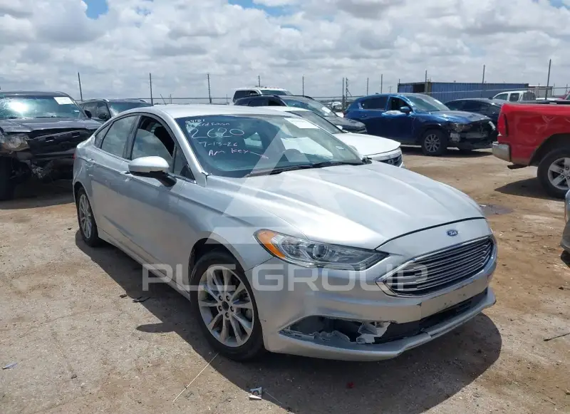 2017 Ford FUSION photo