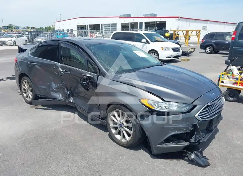 2017 Ford FUSION фото