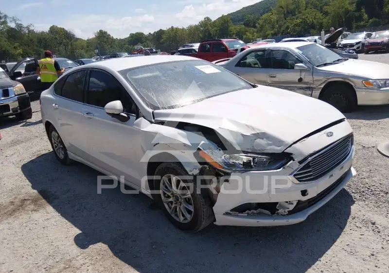 2017 Ford FUSION photo