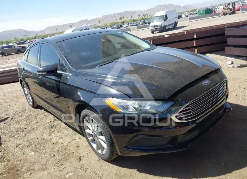 2017 Ford FUSION фото