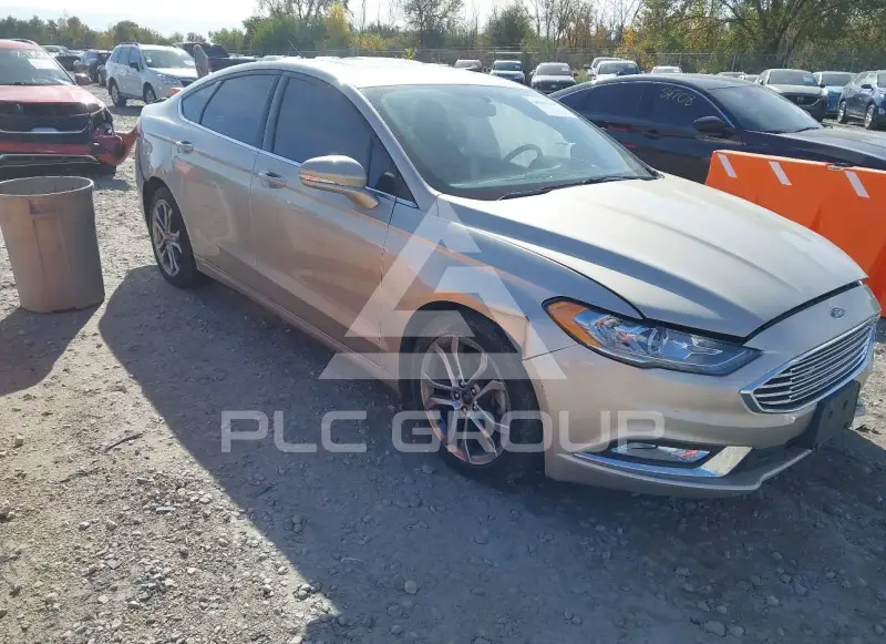 2017 Ford FUSION фото