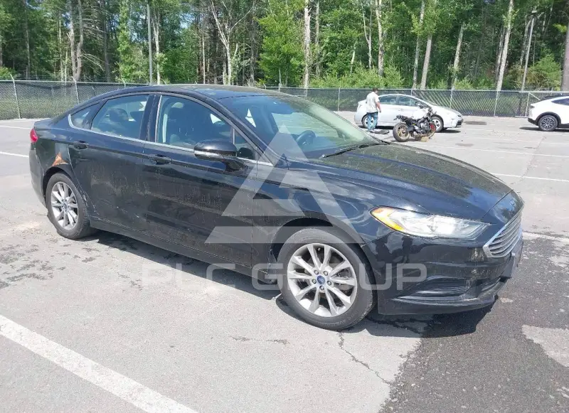 2017 Ford FUSION photo