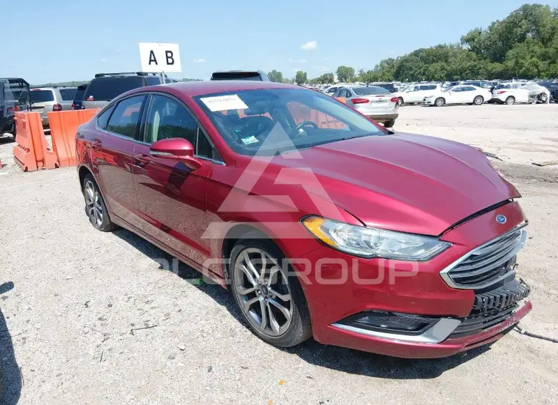 2017 Ford FUSION фото