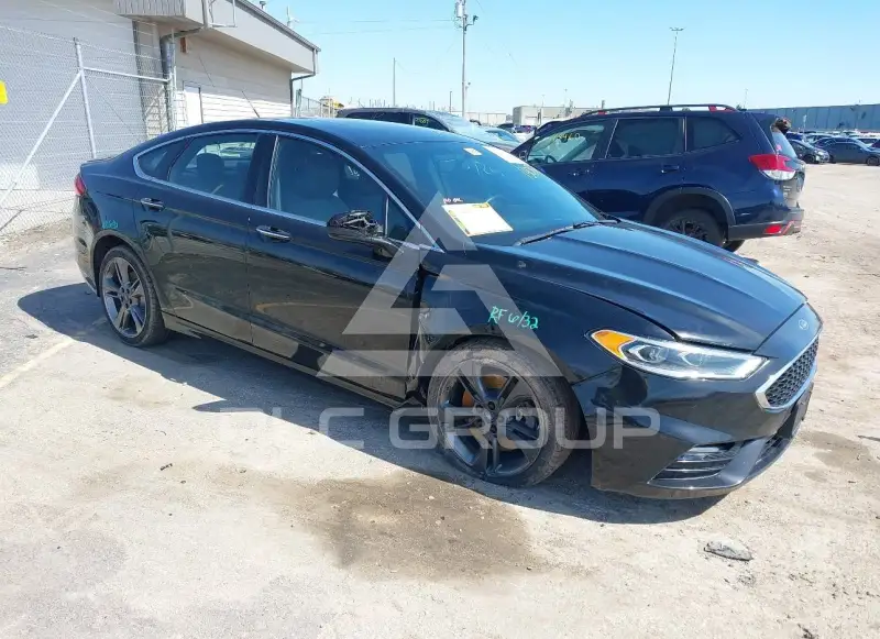 2017 Ford FUSION photo