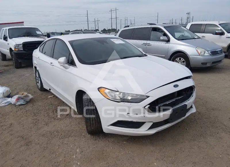 2017 Ford FUSION photo
